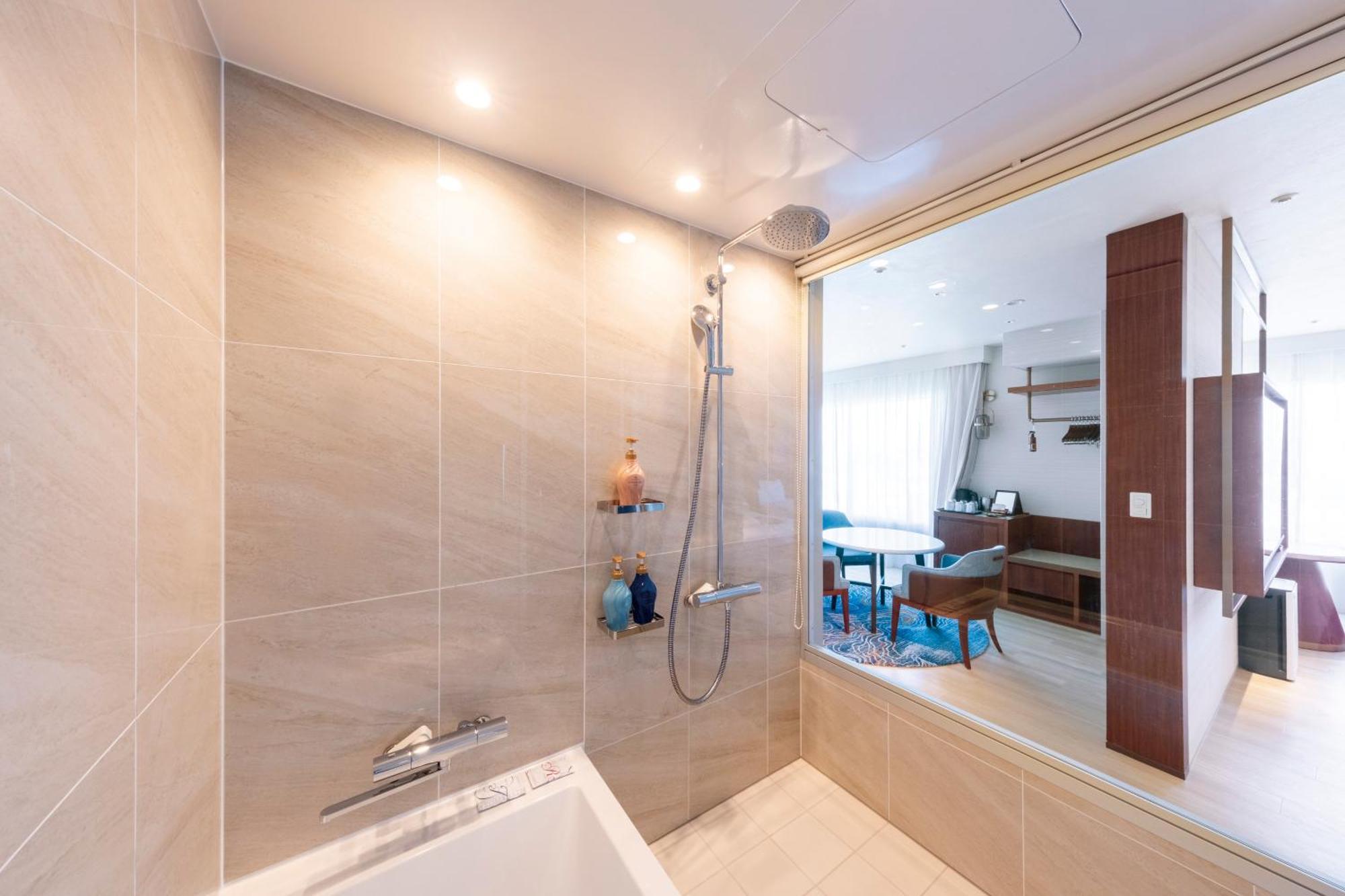 Hotel Springs Makuhari Premier Chiba Extérieur photo